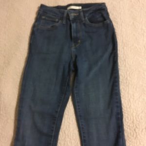 Levi’s 721 High Rise Skinny Jeans 27”